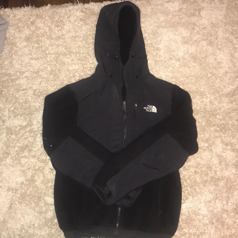 Black North Face fleece